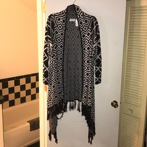 Black & White Bisou Bisou Cardigan
